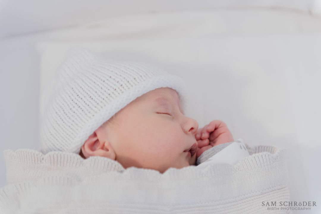 Sam Schröder Photography_Sam Schröder Birth Photography_ Birth Photography_Gauteng_C-Section Birth_C-Section Birth Photography_Maternity Photography_Maternity_Birth_Kids_Family_Natural Delivery_Home Birth_Hospital Birth_Newborn